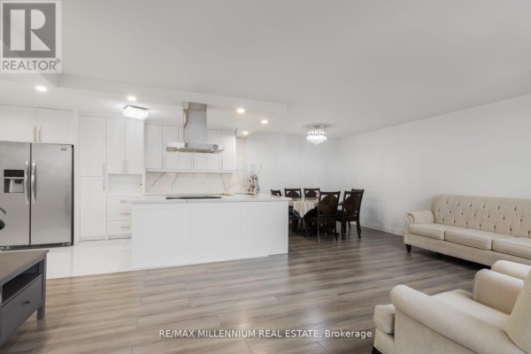 706 - 2645 Kipling Avenue W, Toronto, ON M9V3S6 Photo 4