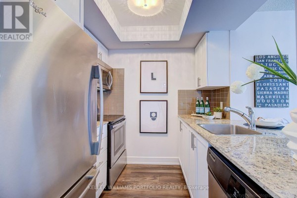 706 - 6 Eva Road, Toronto, ON M9C0B1 Photo 4