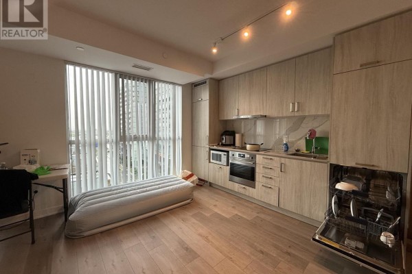 706 - 60 Honeycrisp Crescent, Vaughan, ON L4K0N5 Photo 4