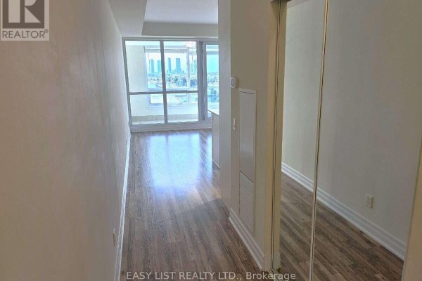 Bathroom - 706 - 9075 Jane Street, Vaughan, ON L4K0L7 Photo 4