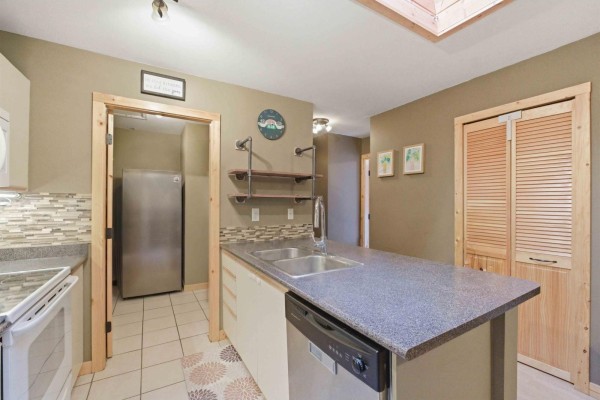 706 1750 Mckenzie Road, Abbotsford, BC V2S3Z3 Photo 5