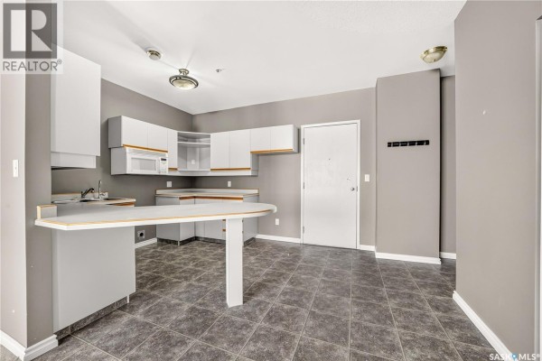 3pc Bathroom - 706 1867 Hamilton Street, Regina, SK S4P2C2 Photo 3