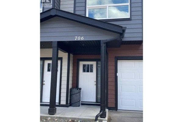 Kitchen - 706 7000 Husband Drive, Prince George, BC V2N0K2 Photo 3