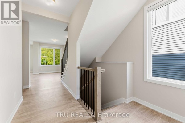 706 Expansion Road, Ottawa, ON K2J7G4 Photo 4