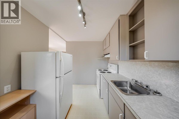 Laundry room - 706 Hermia Crescent, Trail, BC V1R1B4 Photo 4