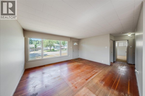 Recreation room - 706 Hermia Crescent, Trail, BC V1R1B4 Photo 5