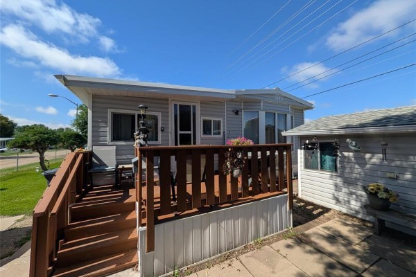706 Jordana Lane, Brandon