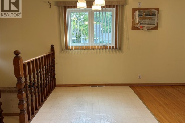 3pc Bathroom - 706 Vaughan Street W, Moose Jaw, SK S6H5N5 Photo 5