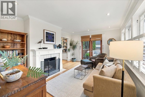 706 W 24th Avenue, Vancouver, BC V5Z2B8 Photo 5