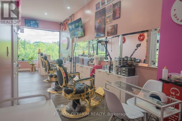 7060 Airport Road, Mississauga, ON L4T2G8 Photo 3