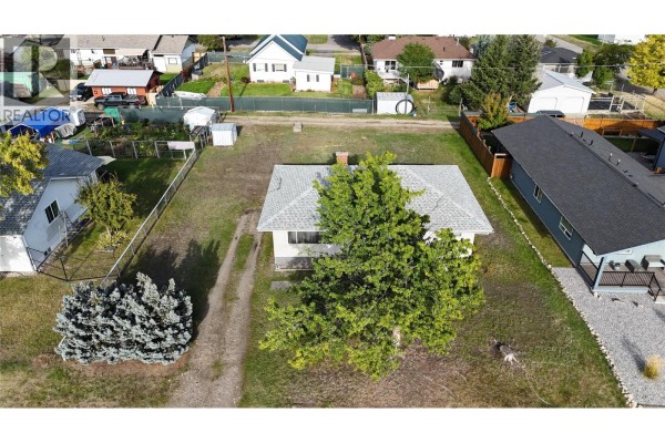 Storage - 7066 19th Street, Grand Forks, BC V0H1H2 Photo 2