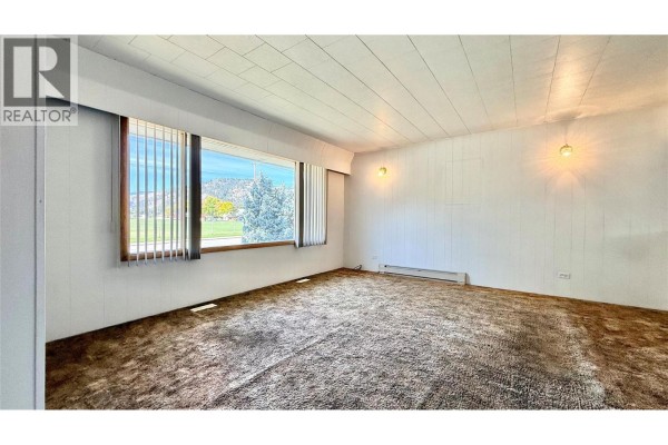 Unfinished Room - 7066 19th Street, Grand Forks, BC V0H1H2 Photo 4