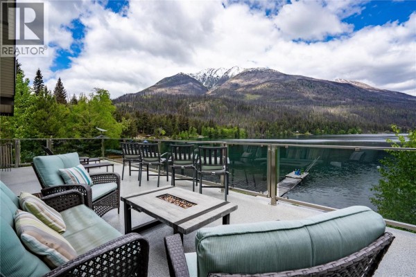 Recreation room - 7068 Gun Lake West Road, Gold Bridge, BC V0K1P0 Photo 4