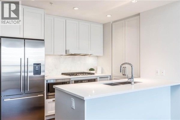 4pc Bathroom - 707, 46 9 Street Ne, Calgary, AB T2E7Y1 Photo 5