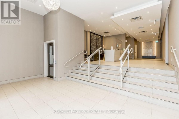 707 - 15277 Yonge Street, Aurora, ON L4G1Y3 Photo 5