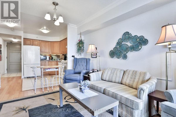 Primary Bedroom - 707 - 3 Marine Parade Drive, Toronto, ON M8V3Z5 Photo 4