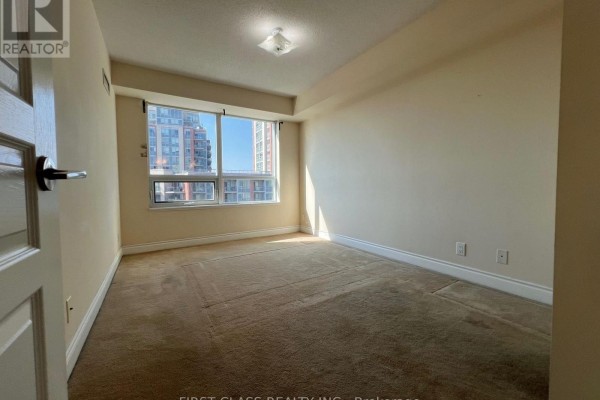 Bedroom - 707 - 75 South Town Centre Boulevard, Markham, ON L6G0B3 Photo 3