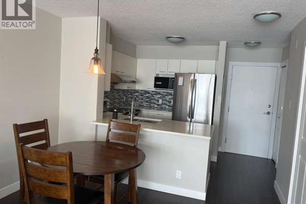 707 1575 W 10th Avenue, Vancouver, BC V6J5L1 Photo 3
