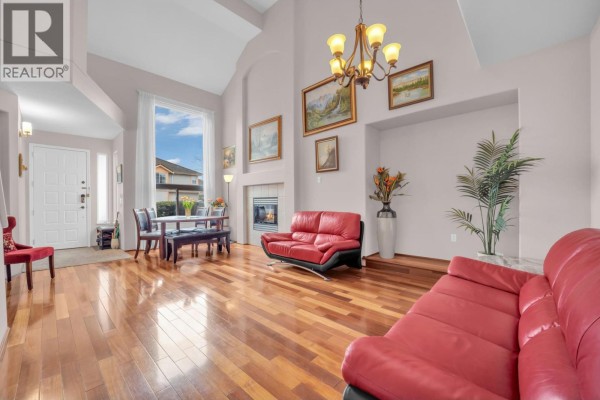 707 Omineca Avenue, Port Coquitlam, BC V3B7N9 Photo 5