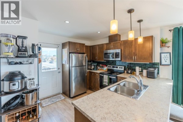 Foyer - 707 Revelstoke Avenue Unit# 102, Penticton, BC V2A2J1 Photo 4