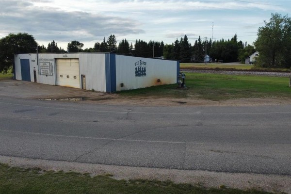 707 South Railway Avenue, Shoal Lake, MB R0J1Z0 Photo 5