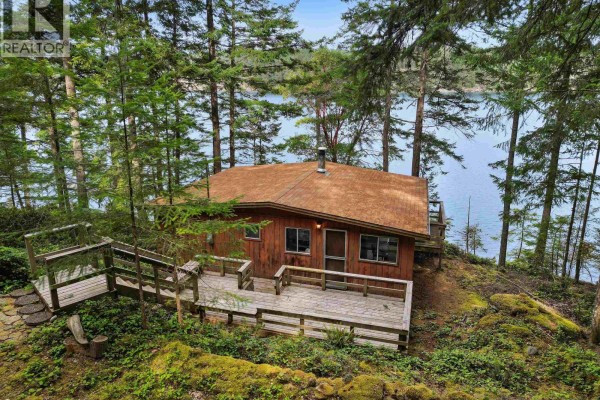 707 Wilks Road, Mayne Island, BC V0N2J1 Photo 4