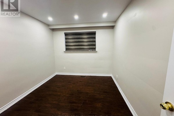 Bedroom 2 - 7073 Magic Court, Mississauga, ON L4T3A2 Photo 5