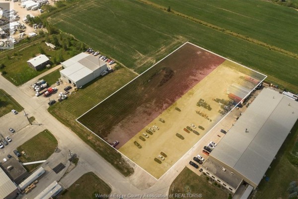 7075-79 Smith Industrial Dr, Amherstburg, ON N0R1J0 Photo 3