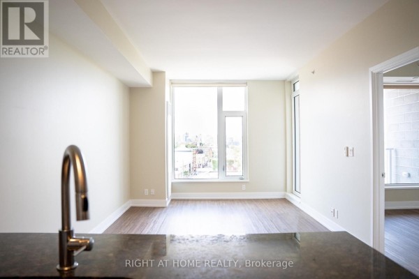 708 - 118 Holmwood Avenue, Ottawa, ON K1S5J5 Photo 5