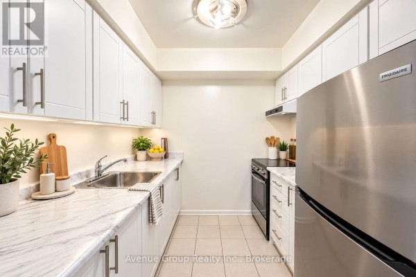708 - 171 Main Street N, Brampton, ON L6X0H4 Photo 4