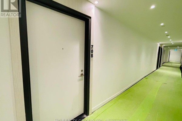 Kitchen - 708 - 185 Alberta Avenue, Toronto, ON M6C0A5 Photo 3