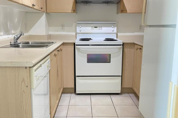 708 - 26 Olive Avenue, Toronto, ON, photo 3