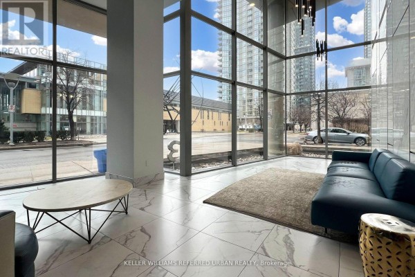 Dining room - 708 - 3 Navy Wharf Court, Toronto, ON M5V3V1 Photo 2