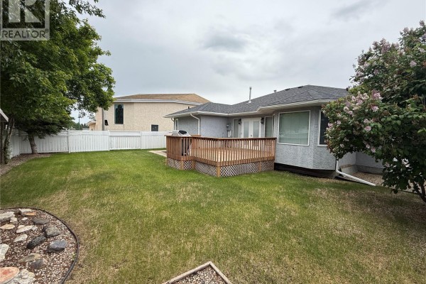 Family room - 708 Adamson Crescent, Shellbrook, SK S0J2E0 Photo 2