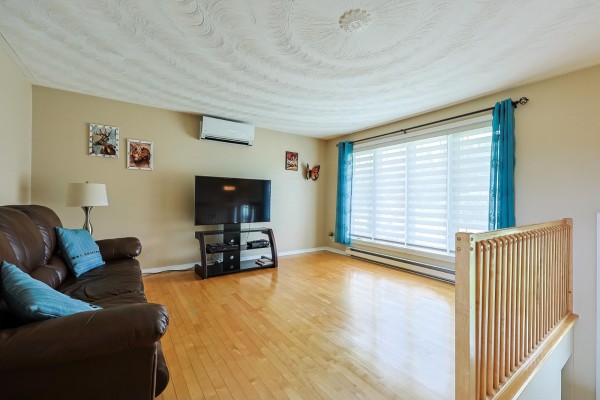 Primary Bedroom - 708 Ch. Pierre-laporte, L Ange Gardien, QC J8L0P4 Photo 5