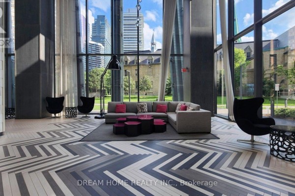 Den - 709 - 1080 Bay Street, Toronto, ON M5S0A5 Photo 5