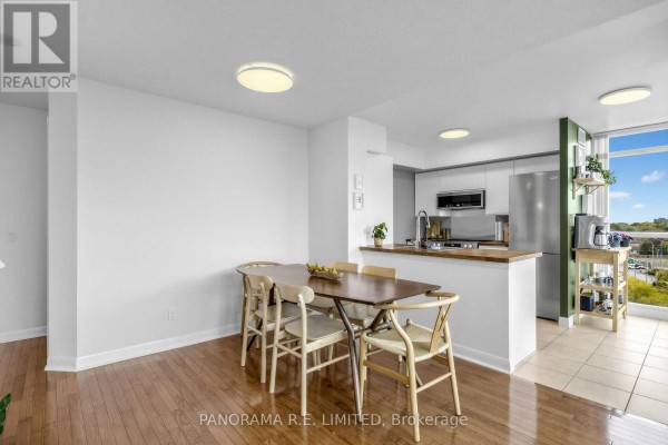 Bedroom 2 - 709 - 225 Sherway Gardens Road, Toronto, ON M9C0A3 Photo 5