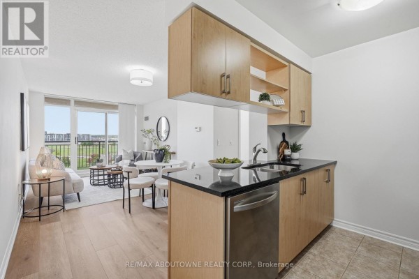 709 - 2391 Central Park Drive, Oakville, ON L6H0E4 Photo 3