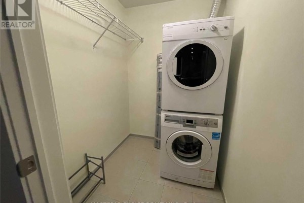 Den - 709 - 70 Temperance Street, Toronto, ON M5H4E8 Photo 4