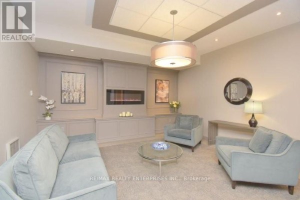 Kitchen - #709 - 965 Inverhouse Drive, Mississauga, ON L5J4B4 Photo 3