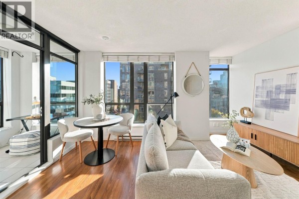 709 1068 W Broadway, Vancouver, BC V6H0A7 Photo 2