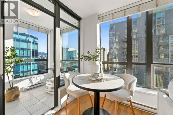 709 1068 W Broadway, Vancouver, BC V6H0A7 Photo 3