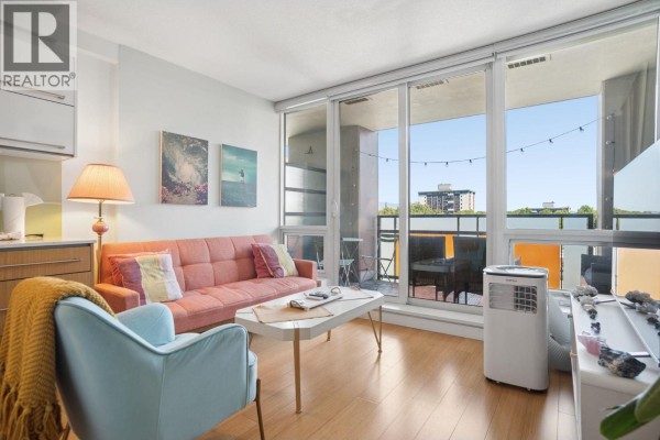 709 718 Main Street, Vancouver