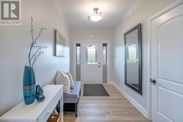 Laundry room - 709 Carveth Drive, Cavan Monaghan, ON L0A1G0 Photo 5