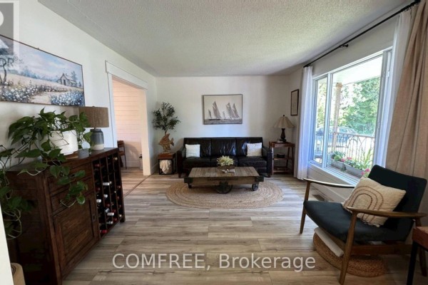 Bedroom 2 - 709 George Street, Mcnab/braeside, ON K7S3Y9 Photo 2