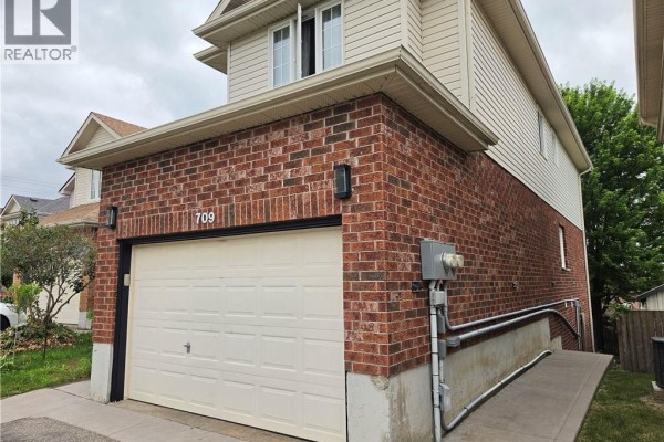 Bedroom - 709 Windflower Crescent, Kitchener, ON N2E4B3 Photo 3