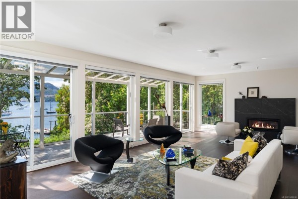 Office - 7090 Brentwood Dr, Central Saanich, BC V8M1B6 Photo 5