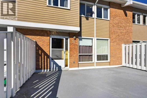 Family room - 71, 116 Silver Crest Drive Nw, Calgary, AB T3B4N9 Photo 5