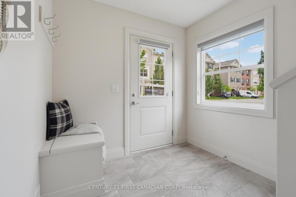Foyer - 71 - 1040 Coronation Drive, London North, ON N6G0R8 Photo 5
