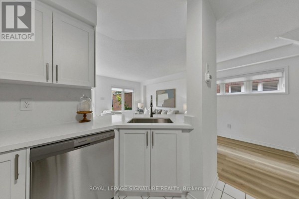 71 - 5255 Palmetto Place, Mississauga, ON L5M0H2 Photo 4